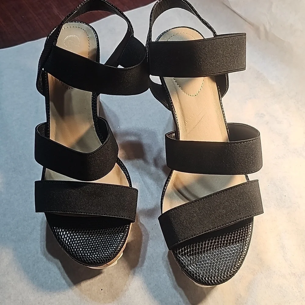 C Est. 1946 size black
